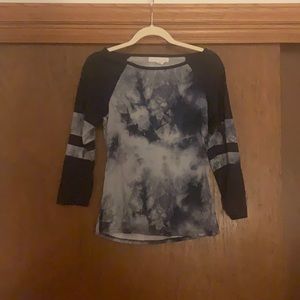 Tie-dye blue stretchy top